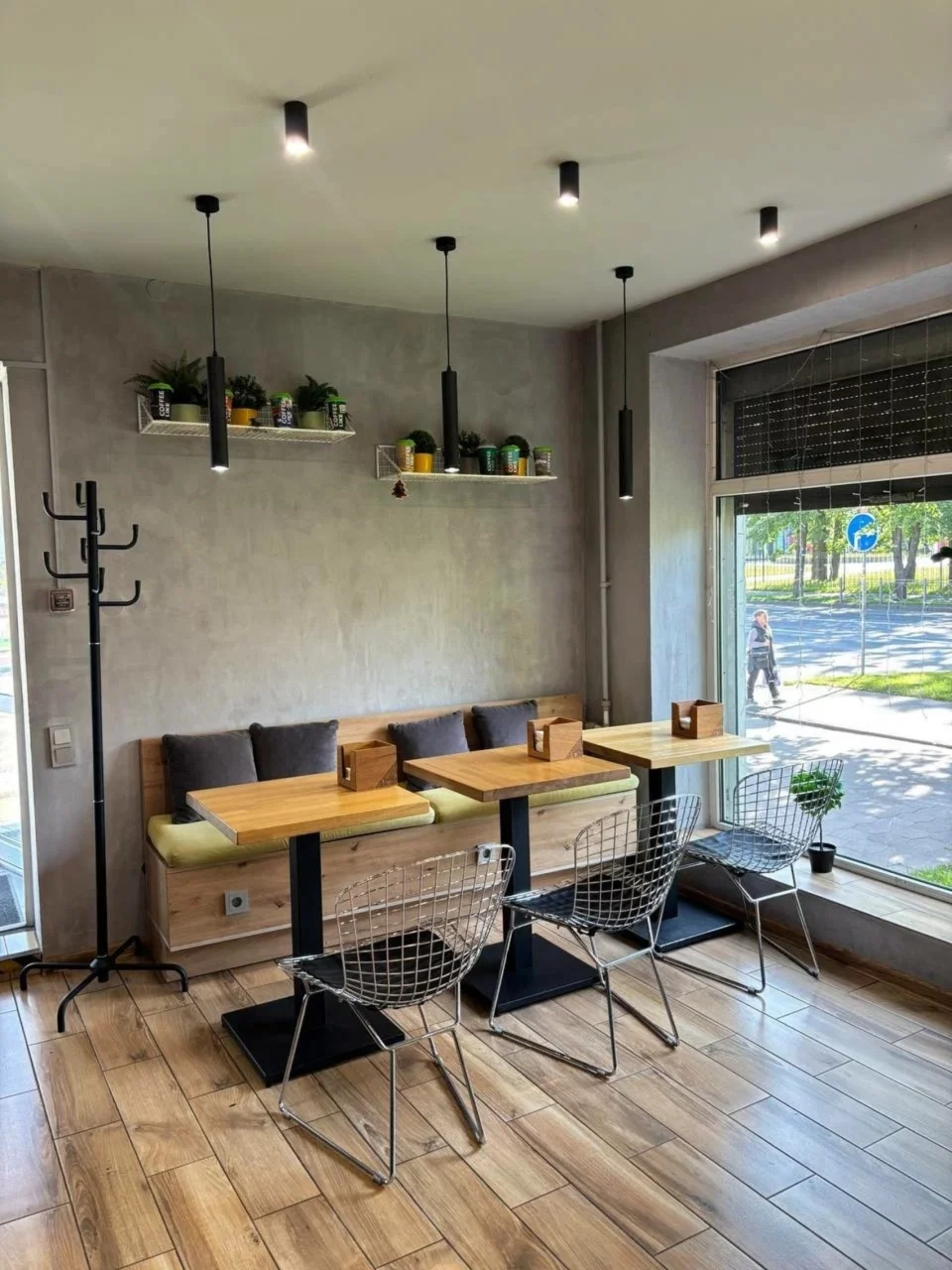 Интерьер/Экстерьер/Банкетная зона/Бар/Стол для двоих/Вход/Главный зал/Lounge зона кофейня Coffee Like фото