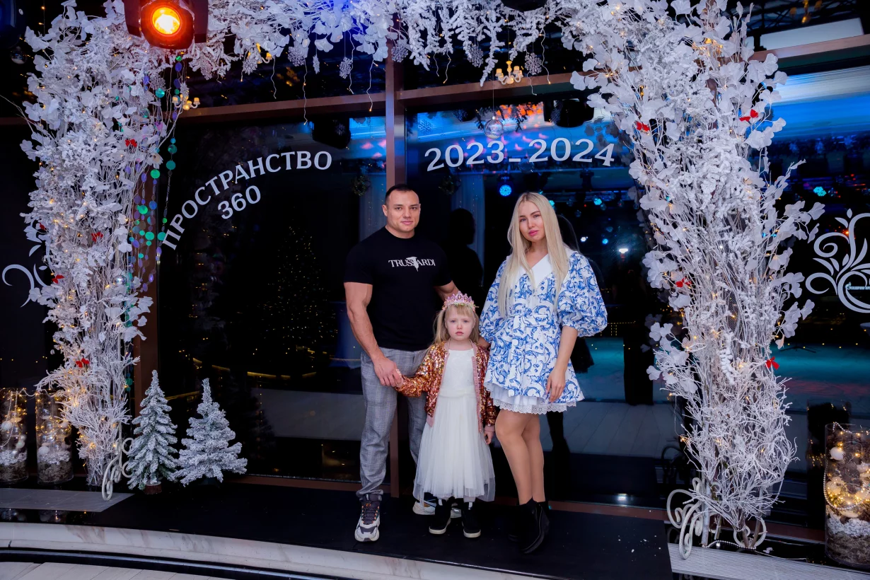 Интерьер/Экстерьер/Банкетная зона/Бар/Стол для двоих/Вход/Главный зал/Lounge зона ресторан Пространство 360 фото