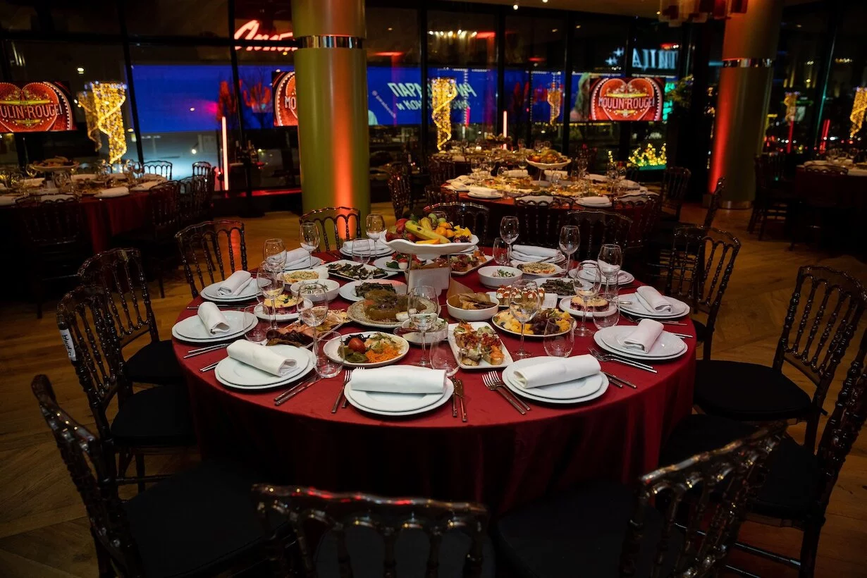 Интерьер/Экстерьер/Банкетная зона/Бар/Стол для двоих/Вход/Главный зал/Lounge зона ресторанный комплекс Olimpbet Lounge фото