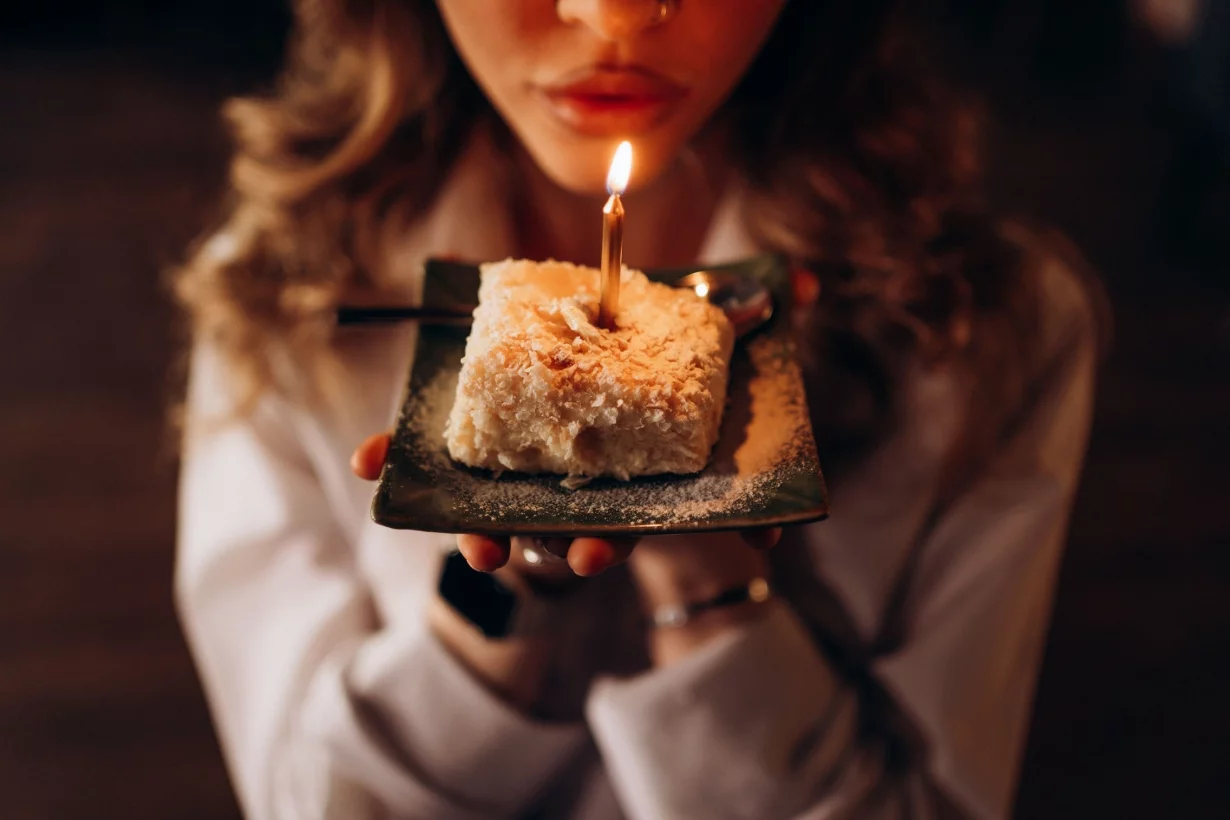 Интерьер/Экстерьер/Банкетная зона/Бар/Стол для двоих/Вход/Главный зал/Lounge зона ресторан Игристые фото