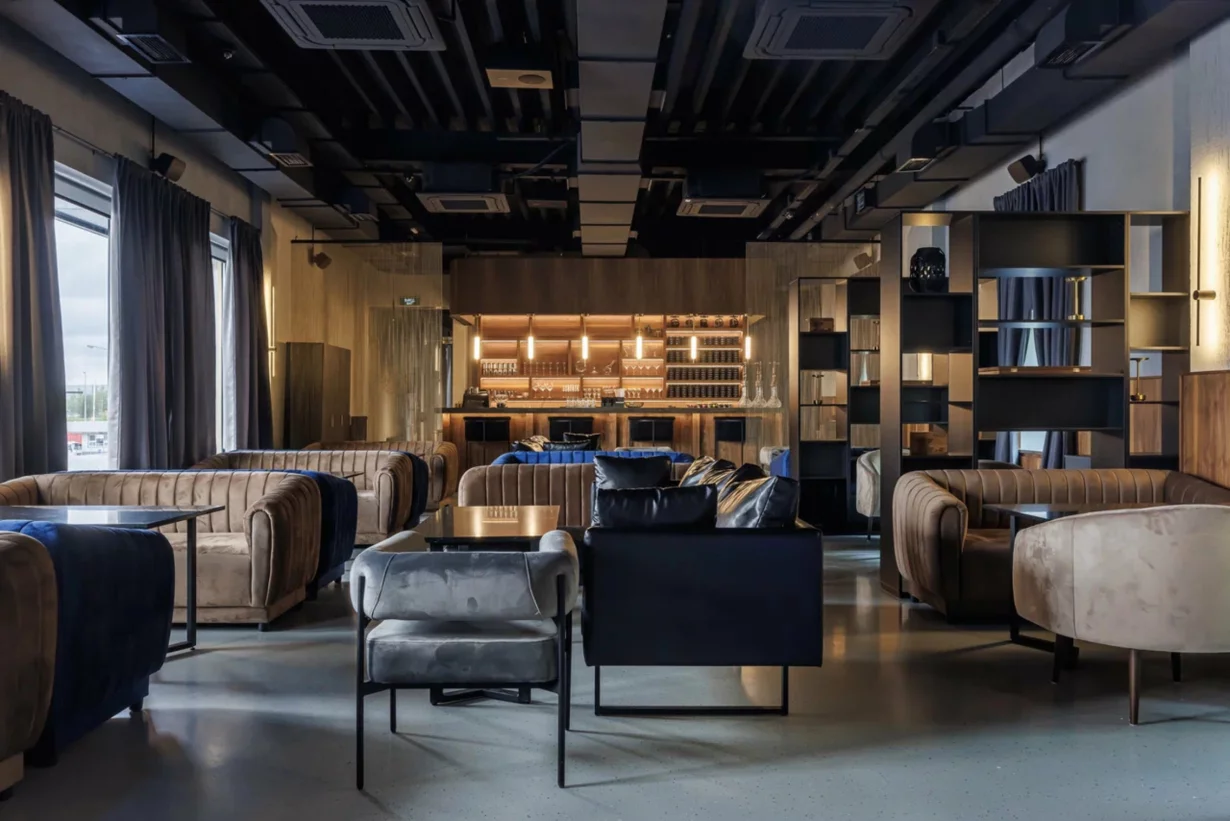 Интерьер/Экстерьер/Банкетная зона/Бар/Стол для двоих/Вход/Главный зал/Lounge зона кальянная Мята Platinum фото