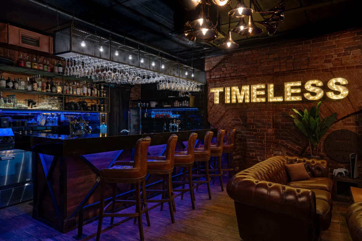 Интерьер/Экстерьер/Банкетная зона/Бар/Стол для двоих/Вход/Главный зал/Lounge зона кальянная Timeless Чистые пруды фото