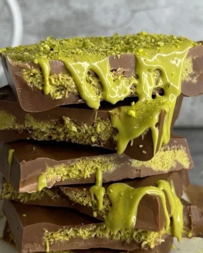 Интерьер/Экстерьер/Банкетная зона/Бар/Стол для двоих/Вход/Главный зал/Lounge зона кафе-мороженое BRandIce фото