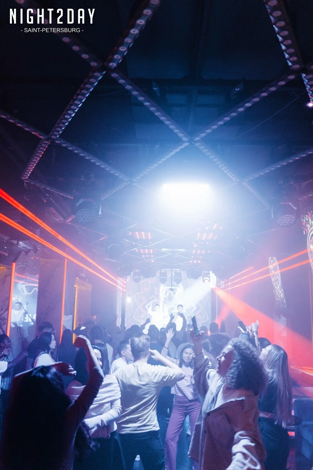 Интерьер/Экстерьер/Банкетная зона/Бар/Стол для двоих/Вход/Главный зал/Lounge зона клуб Project фото