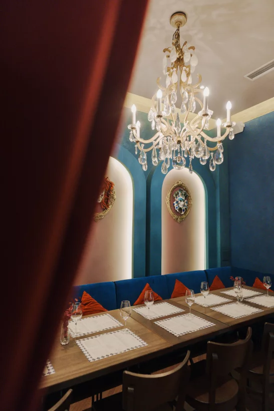 Интерьер/Экстерьер/Банкетная зона/Бар/Стол для двоих/Вход/Главный зал/Lounge зона ресторан Sapori di Italia фото