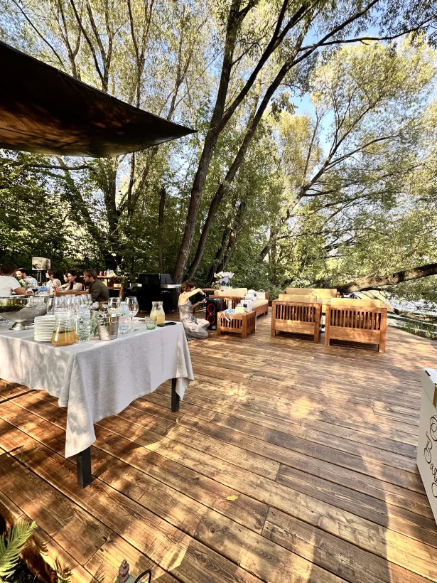 Интерьер/Экстерьер/Банкетная зона/Бар/Стол для двоих/Вход/Главный зал/Lounge зона ресторан Берег фото