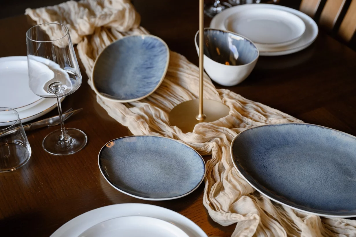 Интерьер/Экстерьер/Банкетная зона/Бар/Стол для двоих/Вход/Главный зал/Lounge зона банкетный зал Сезоны на Фонтанке фото