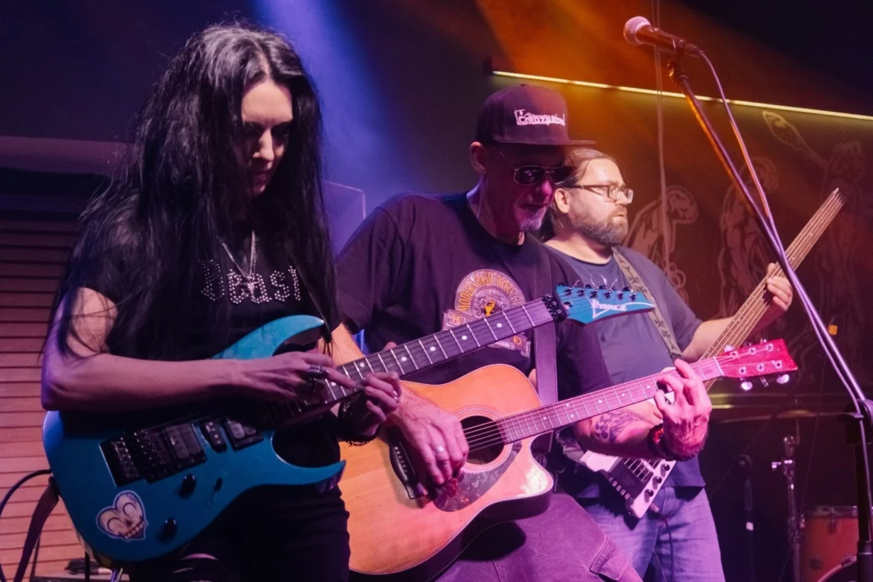 Интерьер/Экстерьер/Банкетная зона/Бар/Стол для двоих/Вход/Главный зал/Lounge зона бар Pivzavod77 фото