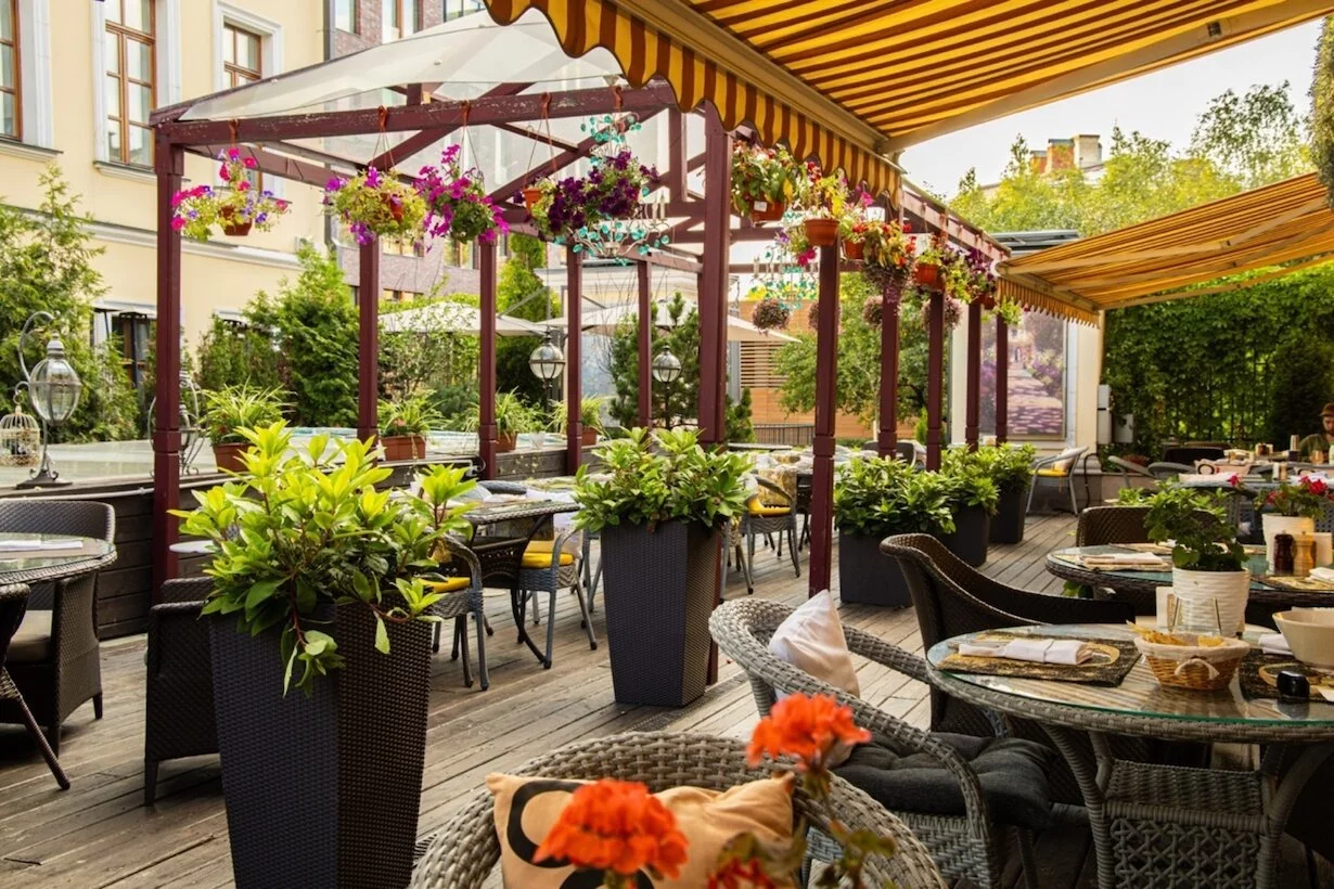 Интерьер/Экстерьер/Банкетная зона/Бар/Стол для двоих/Вход/Главный зал/Lounge зона ресторан Lauren Parker фото