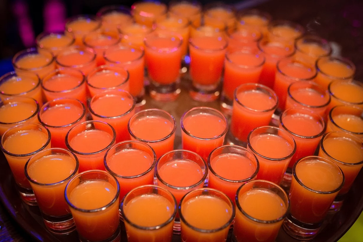 Интерьер/Экстерьер/Банкетная зона/Бар/Стол для двоих/Вход/Главный зал/Lounge зона клуб Синий Nebar фото