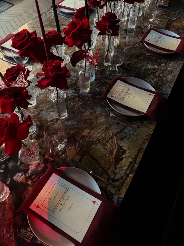 Интерьер/Экстерьер/Банкетная зона/Бар/Стол для двоих/Вход/Главный зал/Lounge зона кулинарная студия Chefs Eatertainment фото