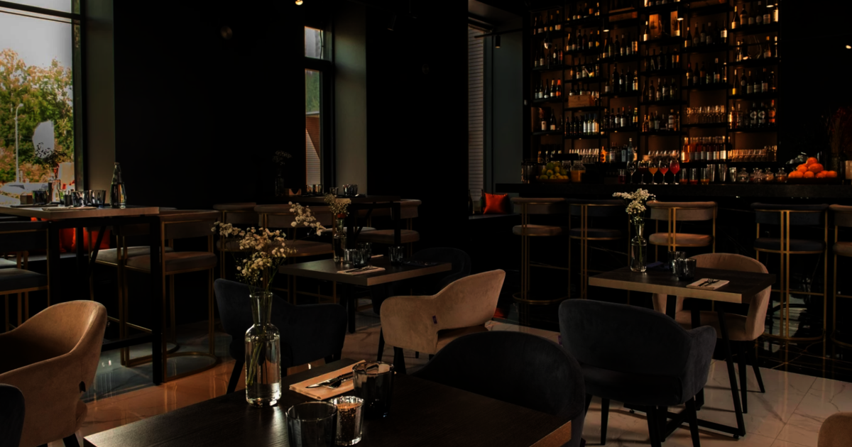 Антон белогородов only wine. Only wine ресторан. Only wine шелепихинская. День святого валентина вино. Антон белогородов only wine.