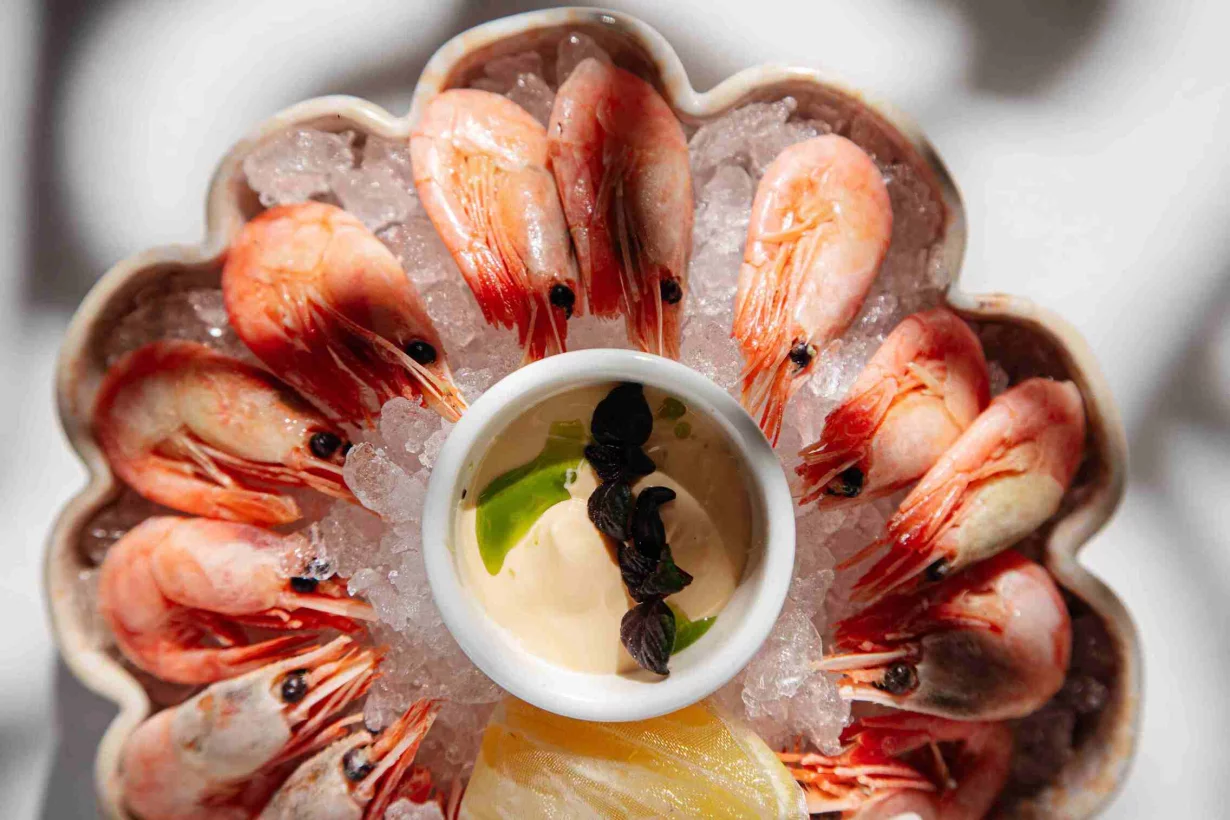 Интерьер/Экстерьер/Банкетная зона/Бар/Стол для двоих/Вход/Главный зал/Lounge зона ресторан Пуси Лебеди фото