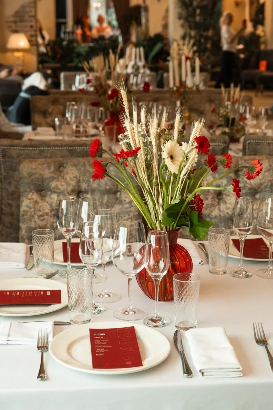 Интерьер/Экстерьер/Банкетная зона/Бар/Стол для двоих/Вход/Главный зал/Lounge зона ресторан La Provincia фото