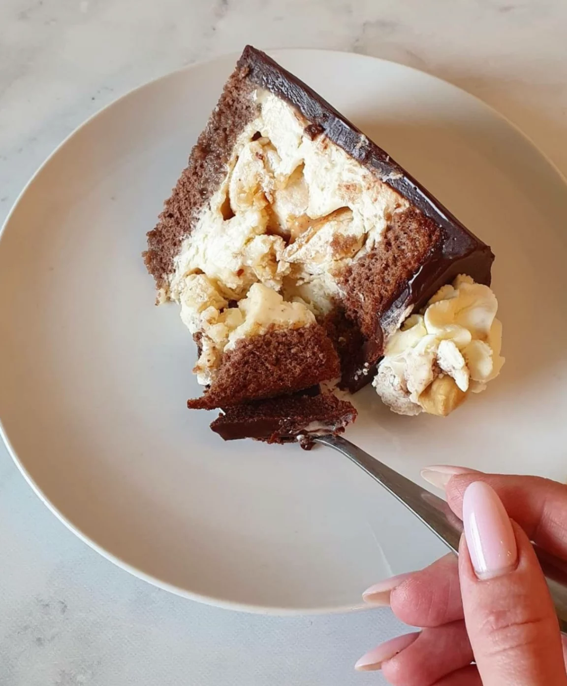 Интерьер/Экстерьер/Банкетная зона/Бар/Стол для двоих/Вход/Главный зал/Lounge зона кофейня Варежка фото