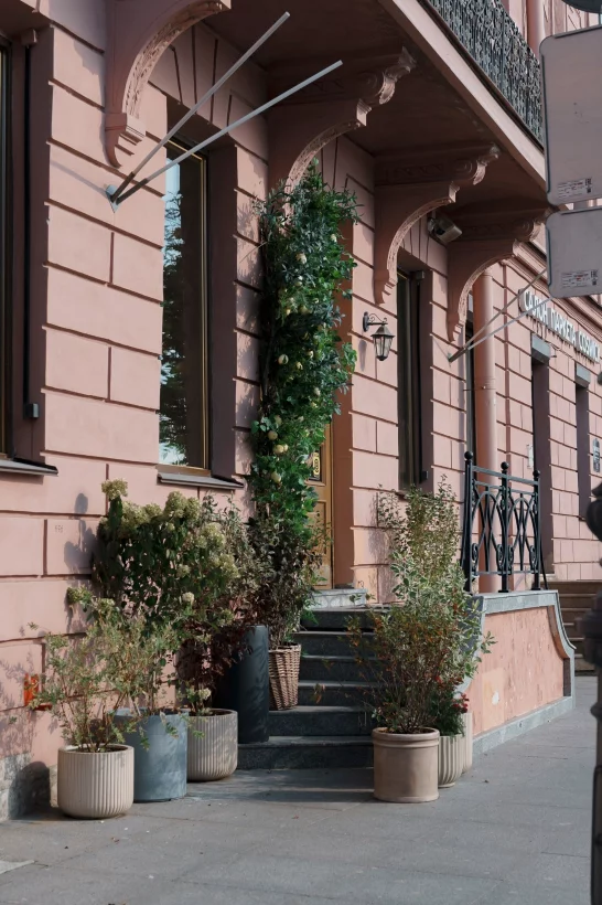 Интерьер/Экстерьер/Банкетная зона/Бар/Стол для двоих/Вход/Главный зал/Lounge зона ресторан Sapori di Italia фото