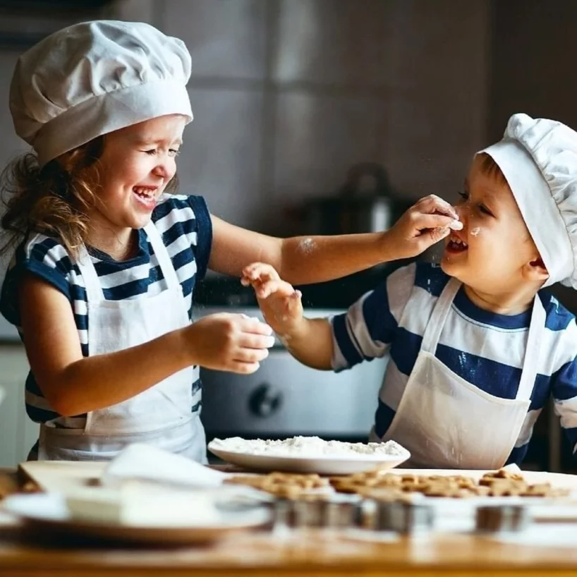 Интерьер/Экстерьер/Банкетная зона/Бар/Стол для двоих/Вход/Главный зал/Lounge зона ресторан Молоко фото