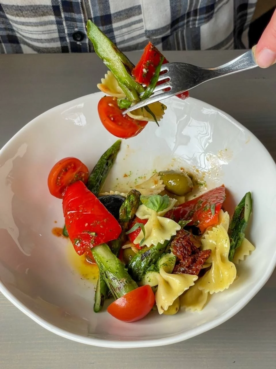 Интерьер/Экстерьер/Банкетная зона/Бар/Стол для двоих/Вход/Главный зал/Lounge зона ресторан Мясо Есть фото