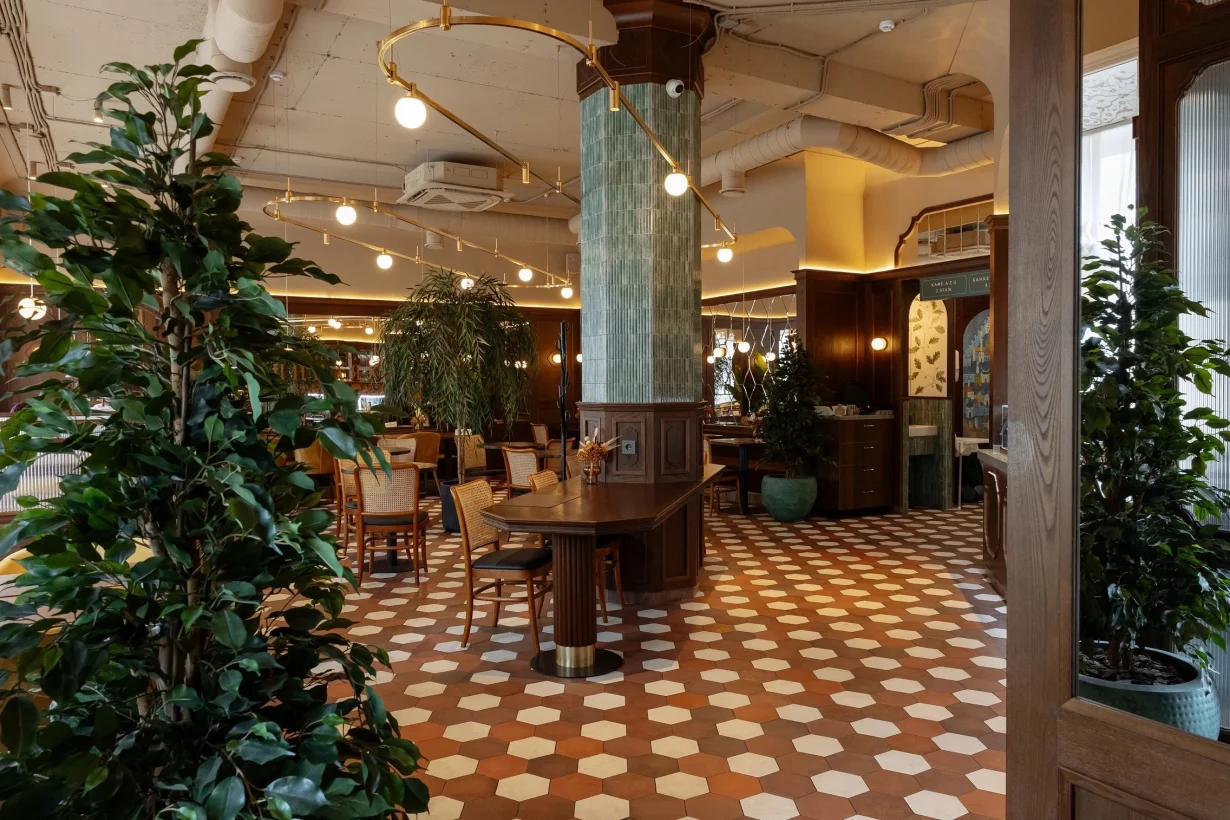 Интерьер/Экстерьер/Банкетная зона/Бар/Стол для двоих/Вход/Главный зал/Lounge зона кафе Чинаякъ фото