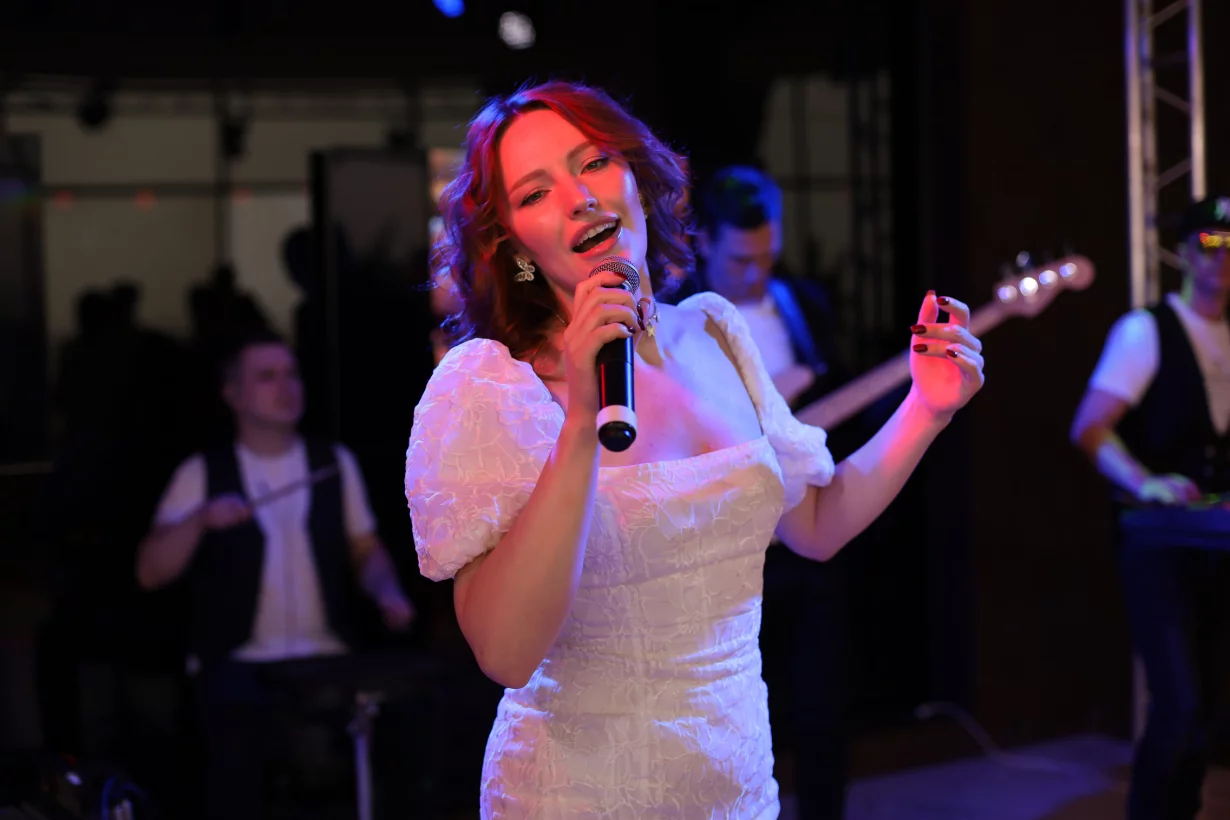 Интерьер/Экстерьер/Банкетная зона/Бар/Стол для двоих/Вход/Главный зал/Lounge зона ресторан Пространство 360 фото