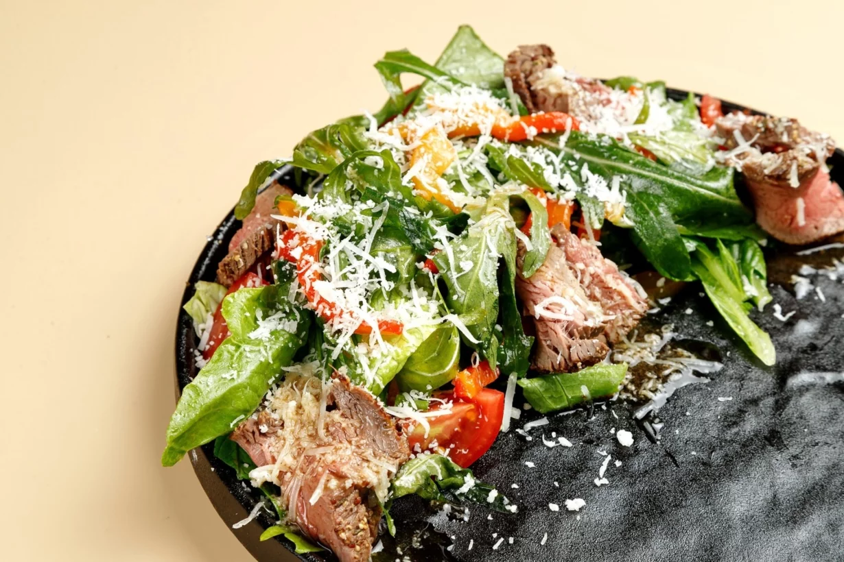 Интерьер/Экстерьер/Банкетная зона/Бар/Стол для двоих/Вход/Главный зал/Lounge зона кафе Про соус фото