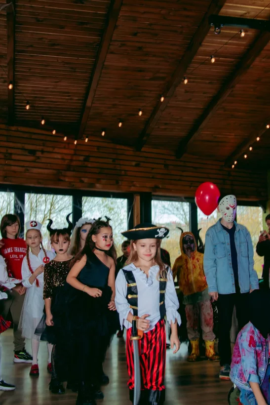 Интерьер/Экстерьер/Банкетная зона/Бар/Стол для двоих/Вход/Главный зал/Lounge зона ресторан Берег фото