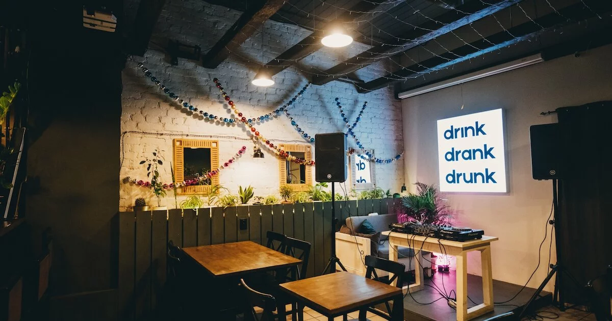 Паб «Drink Drank Drunk» / «Дринк Дранк Дранк», Санкт-Петербург ...