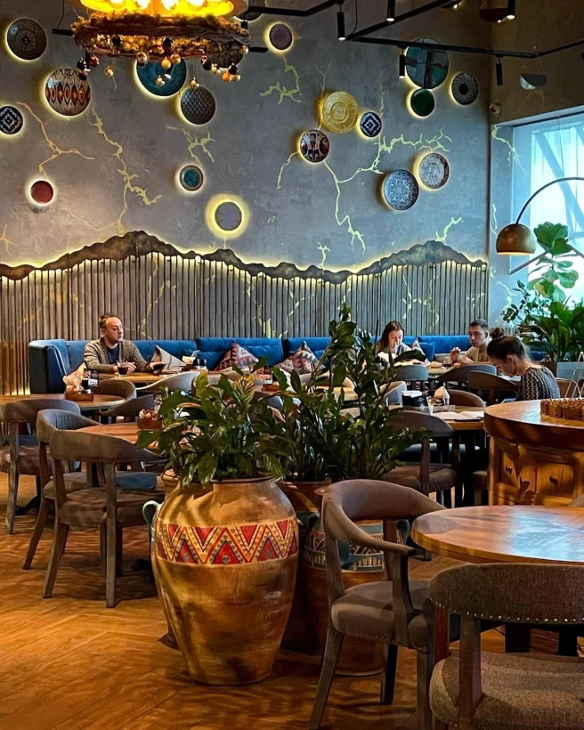 Интерьер/Экстерьер/Банкетная зона/Бар/Стол для двоих/Вход/Главный зал/Lounge зона ресторан Базар фото