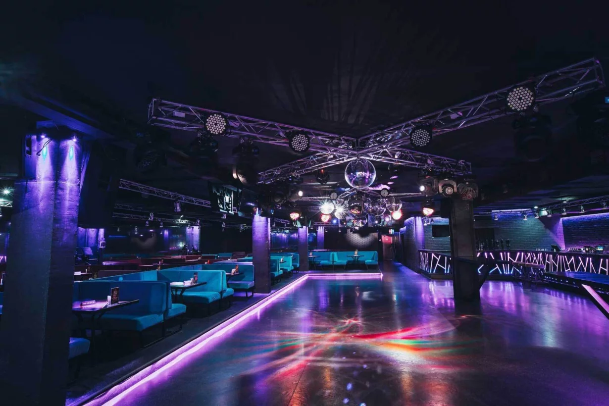 Фабрика, Клуб, Екатеринбург: меню, цены, адрес на карте, фото, отзывы - Официаль