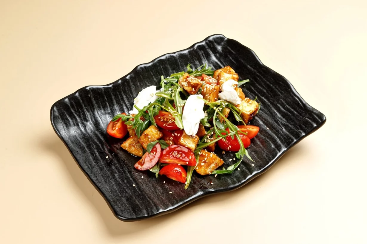 Интерьер/Экстерьер/Банкетная зона/Бар/Стол для двоих/Вход/Главный зал/Lounge зона кафе Про соус фото