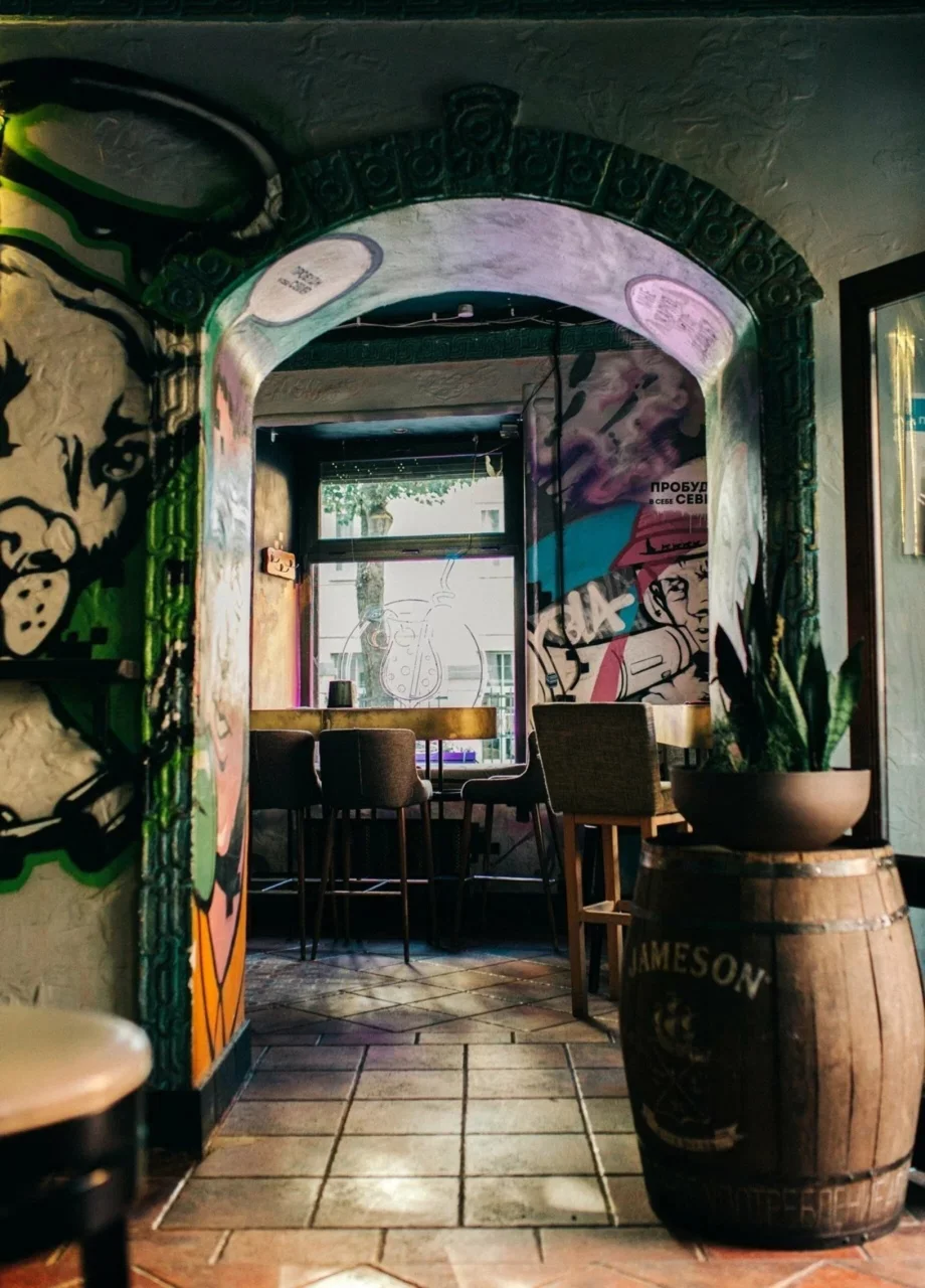 Sankt-Peterburgning eng buzuq klubi Sankt-Peterburgning eng buzuq klubi