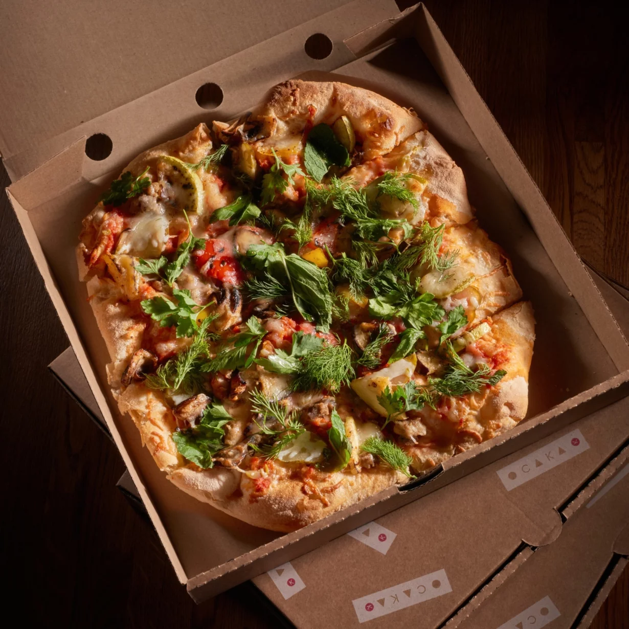 Интерьер/Экстерьер/Банкетная зона/Бар/Стол для двоих/Вход/Главный зал/Lounge зона кафе Осака фото