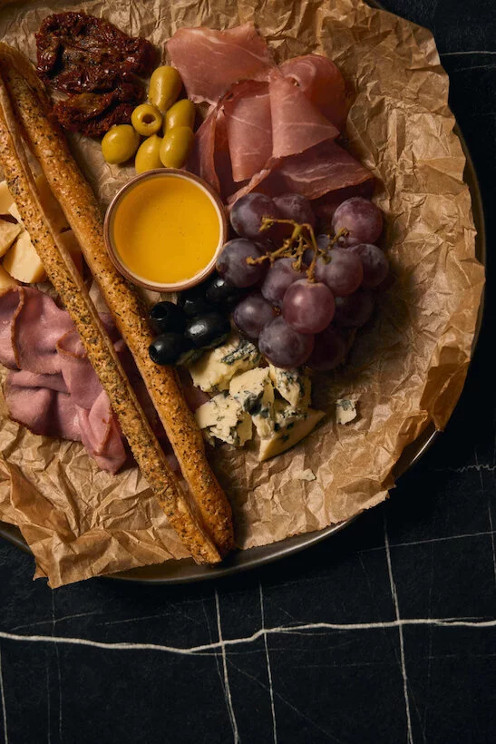 Интерьер/Экстерьер/Банкетная зона/Бар/Стол для двоих/Вход/Главный зал/Lounge зона караоке-клуб Гримёрка фото