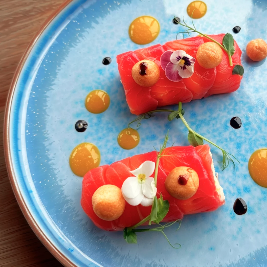 Интерьер/Экстерьер/Банкетная зона/Бар/Стол для двоих/Вход/Главный зал/Lounge зона ресторан Ресторан «360» фото