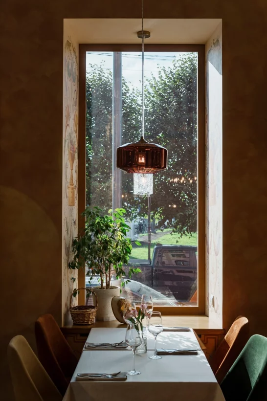 Интерьер/Экстерьер/Банкетная зона/Бар/Стол для двоих/Вход/Главный зал/Lounge зона ресторан Sapori di Italia фото