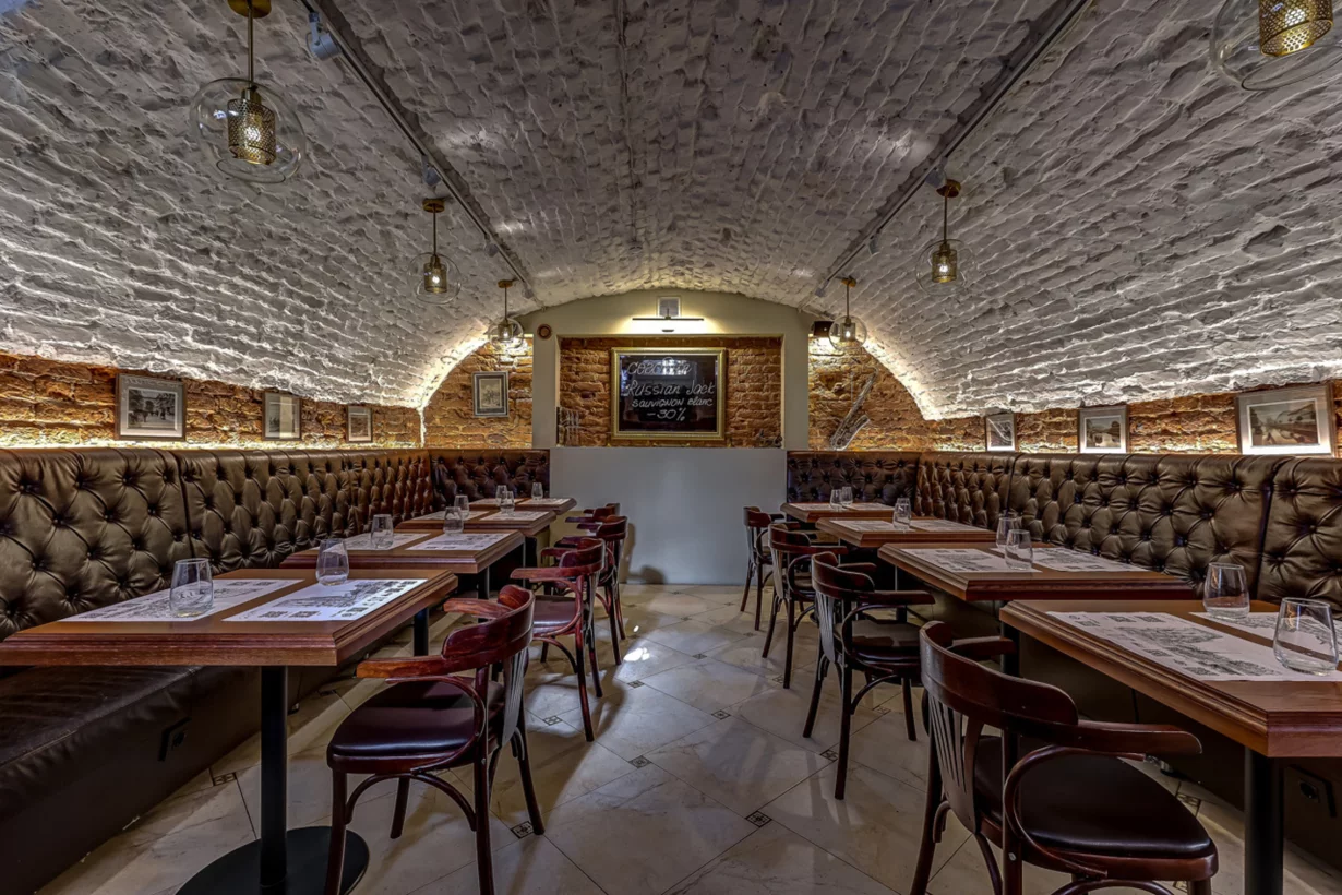 Интерьер/Экстерьер/Банкетная зона/Бар/Стол для двоих/Вход/Главный зал/Lounge зона гастробар Carre фото