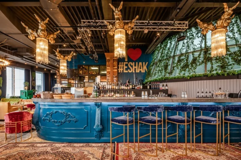 Rus uy erkak xotini dosti bilan Dirk Milton porno video