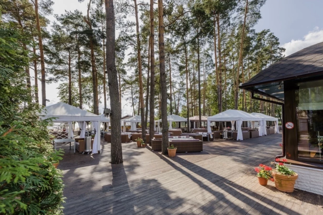 Интерьер/Экстерьер/Банкетная зона/Бар/Стол для двоих/Вход/Главный зал/Lounge зона банкетный зал Runo фото