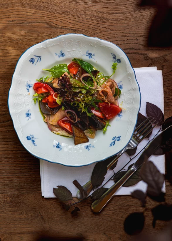 Интерьер/Экстерьер/Банкетная зона/Бар/Стол для двоих/Вход/Главный зал/Lounge зона ресторан Берег фото