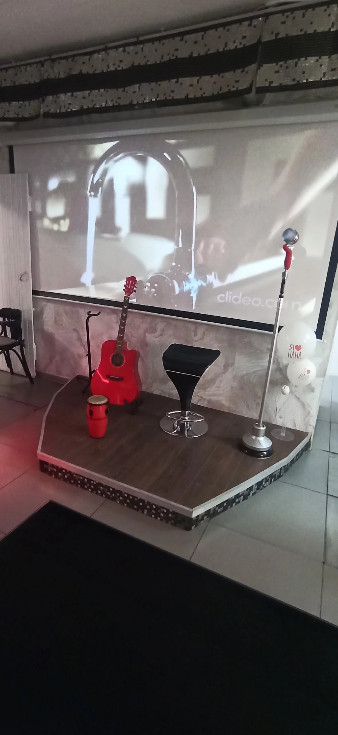 Интерьер/Экстерьер/Банкетная зона/Бар/Стол для двоих/Вход/Главный зал/Lounge зона кафе Арт кафе Бари Алибасов фото