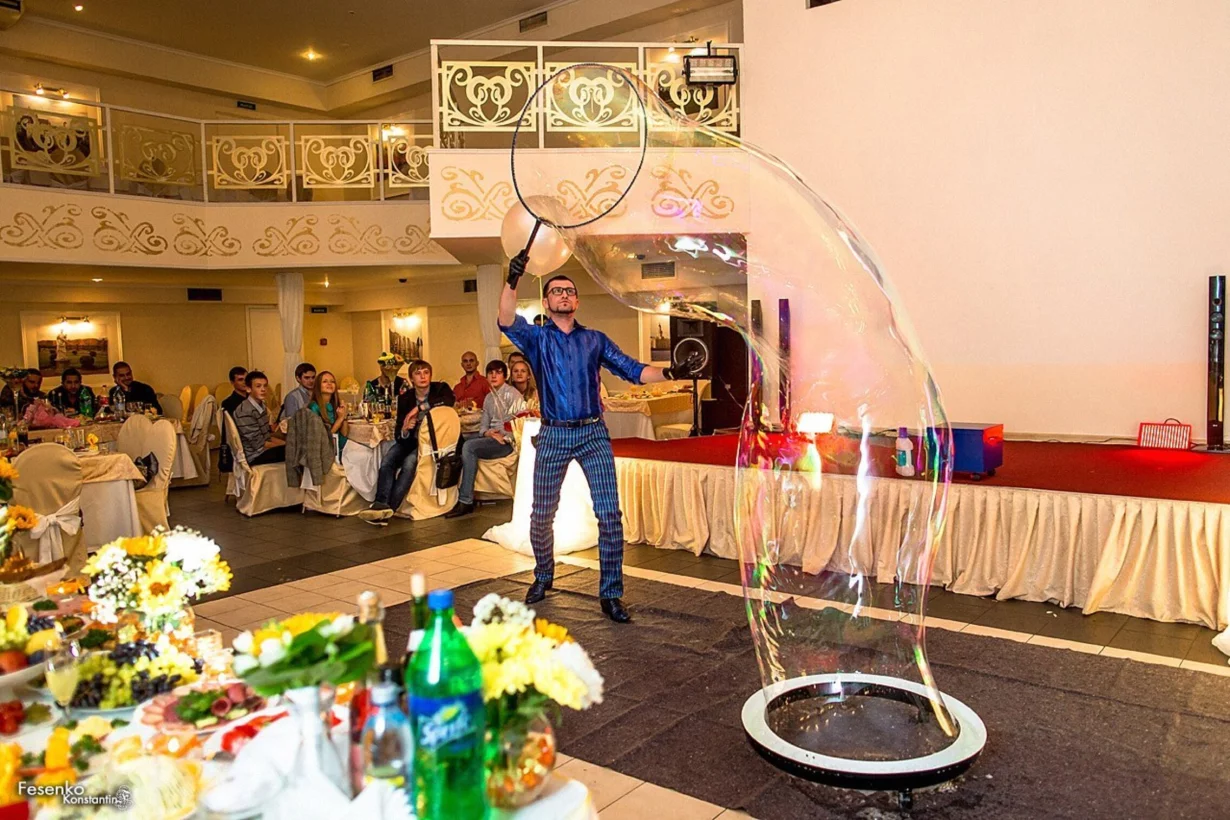 Интерьер/Экстерьер/Банкетная зона/Бар/Стол для двоих/Вход/Главный зал/Lounge зона банкетный зал Laudes фото