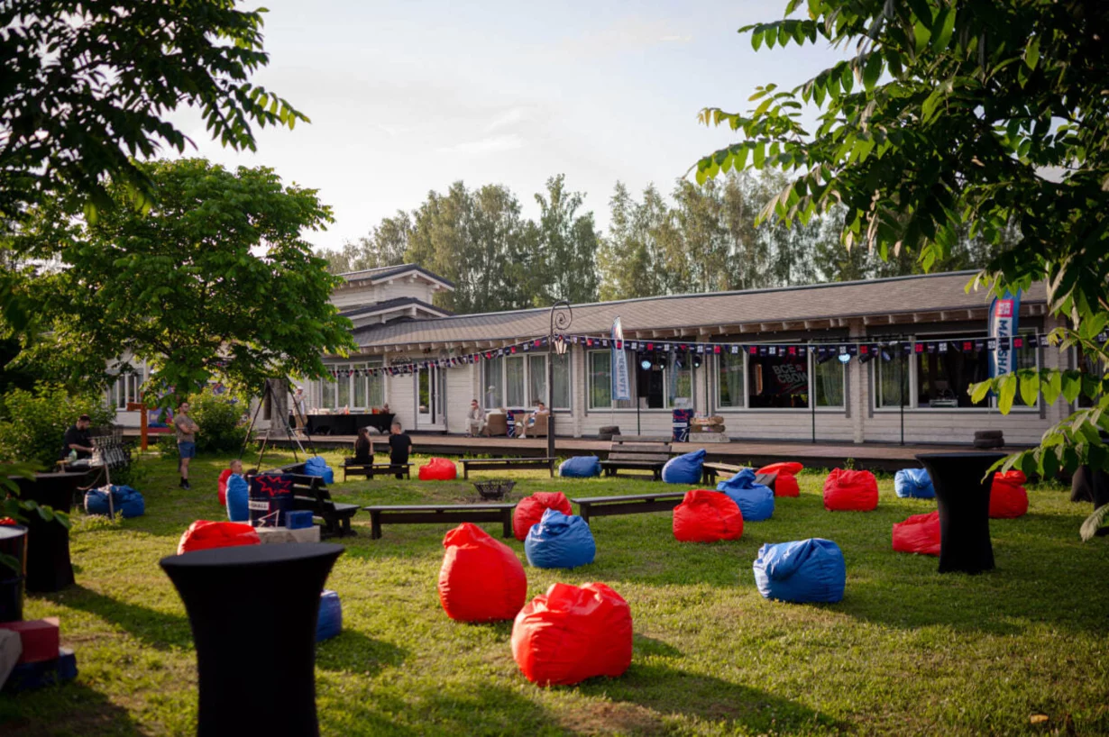 Интерьер/Экстерьер/Банкетная зона/Бар/Стол для двоих/Вход/Главный зал/Lounge зона ресторан Николо-поле фото