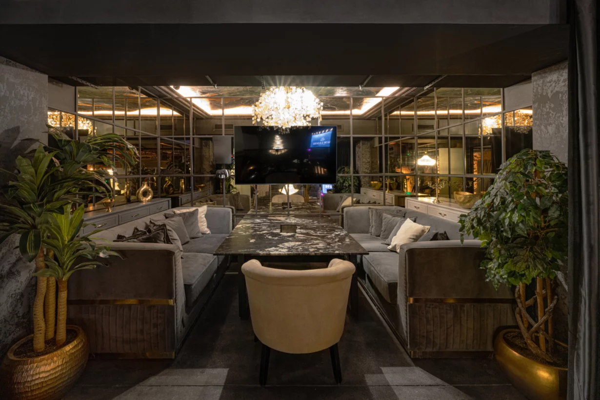 Интерьер/Экстерьер/Банкетная зона/Бар/Стол для двоих/Вход/Главный зал/Lounge зона ресторан Дымзавод Хамовники фото