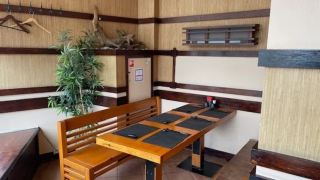 Интерьер/Экстерьер/Банкетная зона/Бар/Стол для двоих/Вход/Главный зал/Lounge зона ресторан Якитория фото