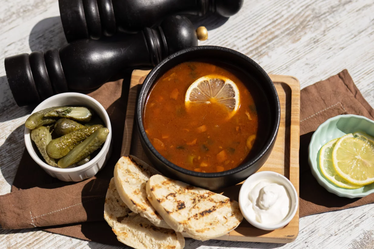 Интерьер/Экстерьер/Банкетная зона/Бар/Стол для двоих/Вход/Главный зал/Lounge зона ресторан Sadu фото