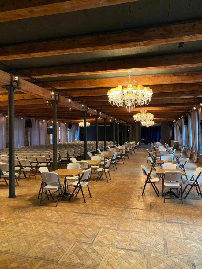 Интерьер/Экстерьер/Банкетная зона/Бар/Стол для двоих/Вход/Главный зал/Lounge зона банкетный зал Rochdale Hall фото