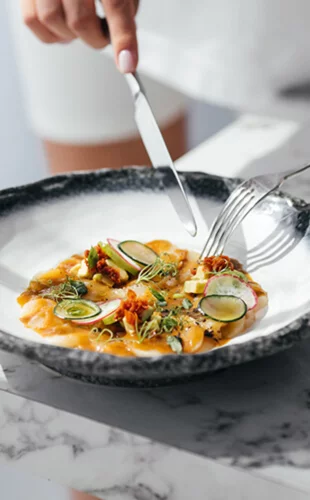 Интерьер/Экстерьер/Банкетная зона/Бар/Стол для двоих/Вход/Главный зал/Lounge зона ресторан Графский парк фото