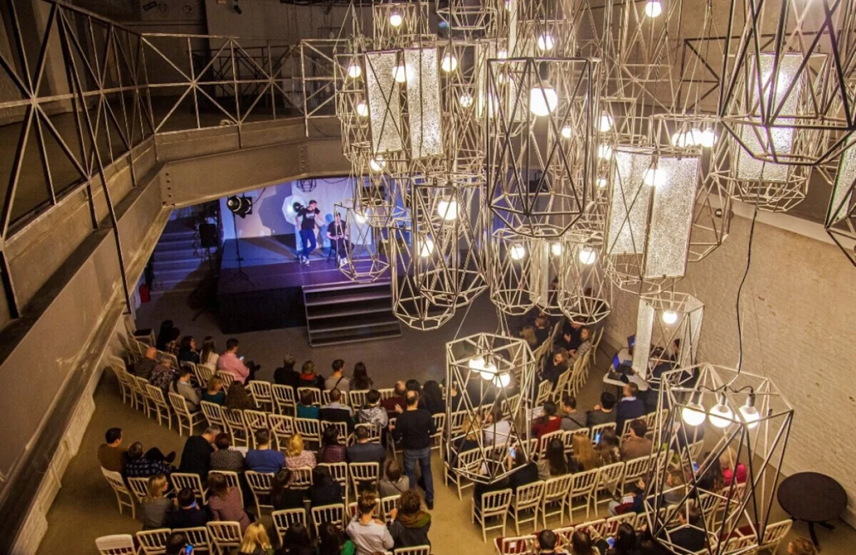 Интерьер/Экстерьер/Банкетная зона/Бар/Стол для двоих/Вход/Главный зал/Lounge зона банкетный зал Конюшенный флигель при Юсуповском дворце фото