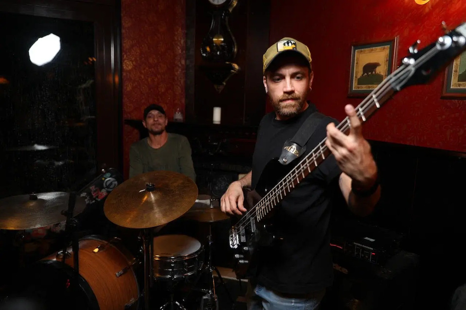 Клуб «16 тонн», Москва: цены, меню, адрес, фото, отзывы — Официальный ...