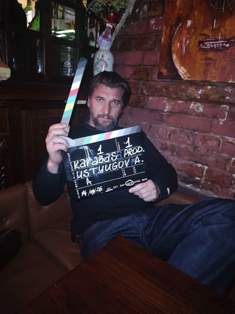 Интерьер/Экстерьер/Банкетная зона/Бар/Стол для двоих/Вход/Главный зал/Lounge зона бар Karabas bar фото
